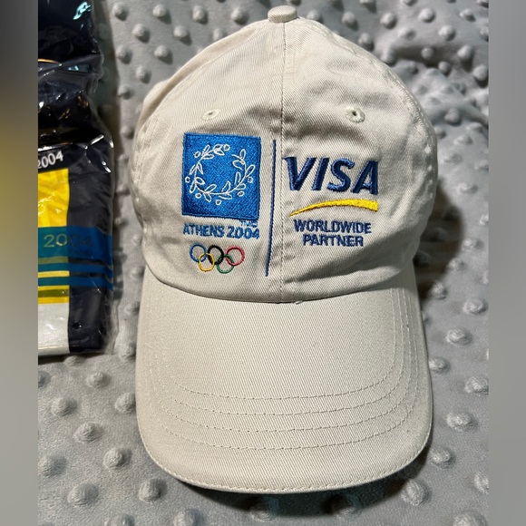 Olympics NOS Track and Field T-shirt, NBC pins, and Visa hat from 2004 Athens - Picture 8 of 8